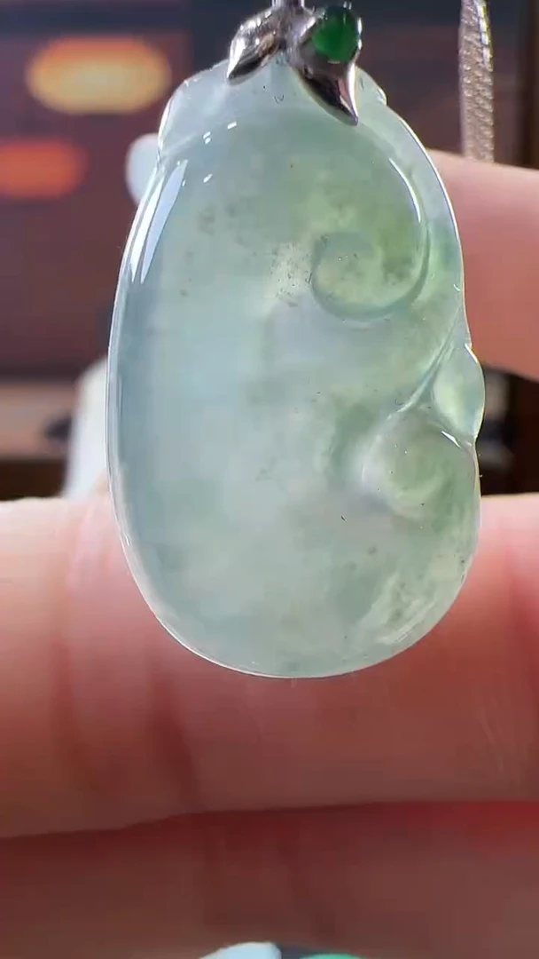 18K金镶嵌挂件翡翠如意   不含链