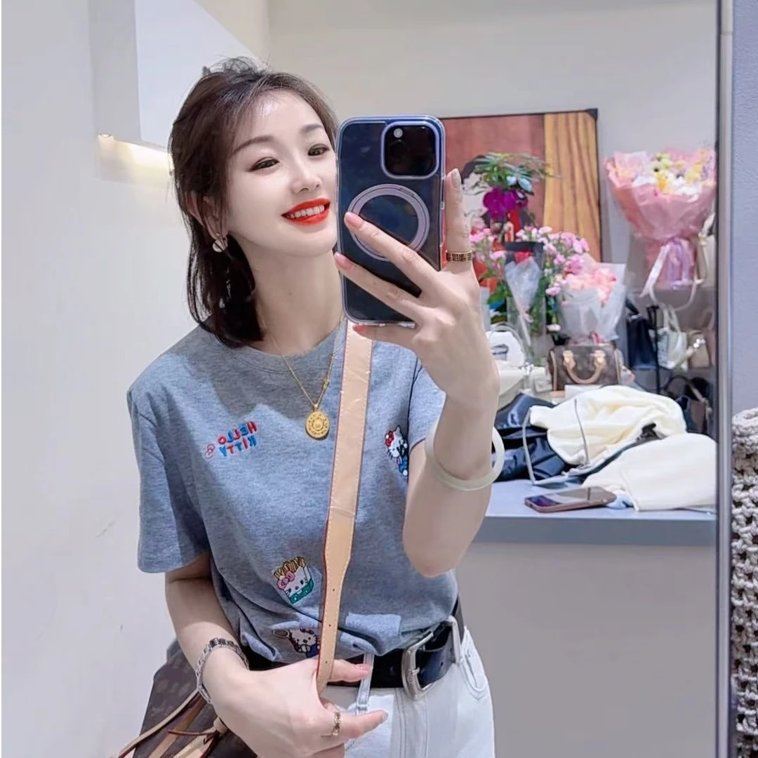 倩倩家刺绣猫咪T恤