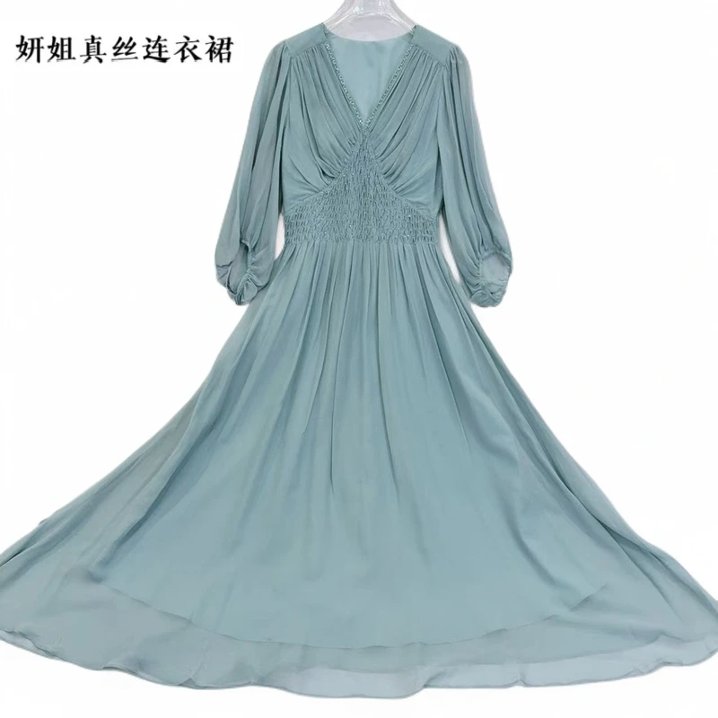 妍姐2025年桑蚕丝夏新品气场全开v领收腰大摆时尚女装 蓝色 25079