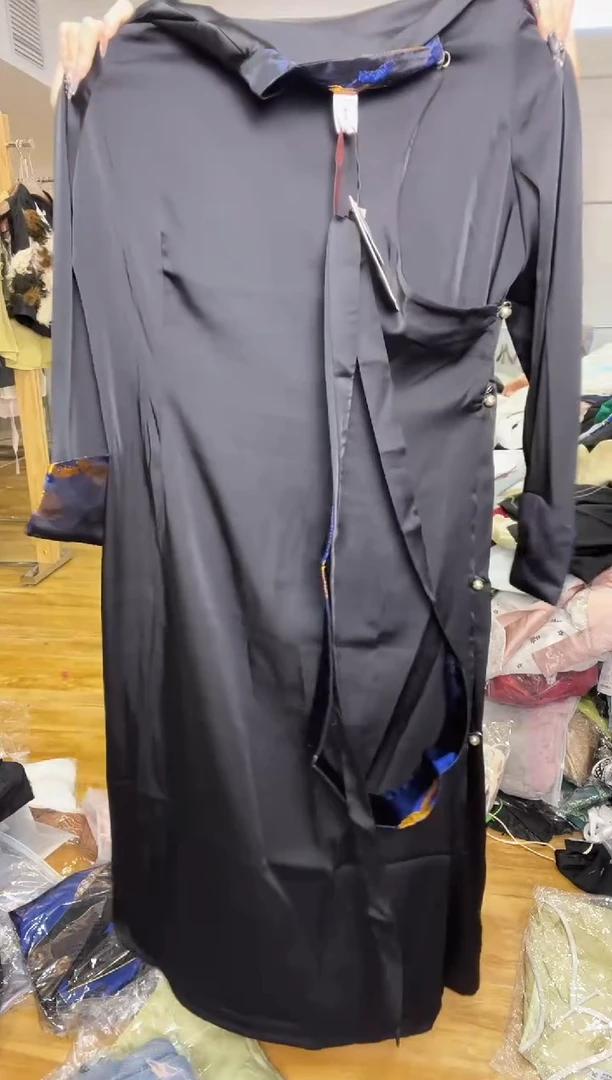 连衣裙       L码        110-120斤