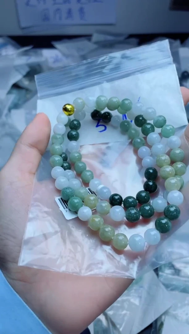 定制翡翠未镶嵌珠串1