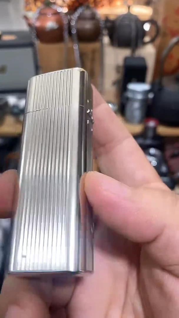 瓷片闪购商品  如图所示