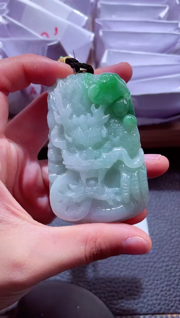 颈饰未镶嵌翡翠00008076