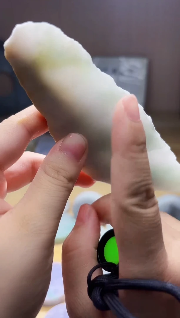翡翠未镶嵌颈饰翡翠A货 姜谭442