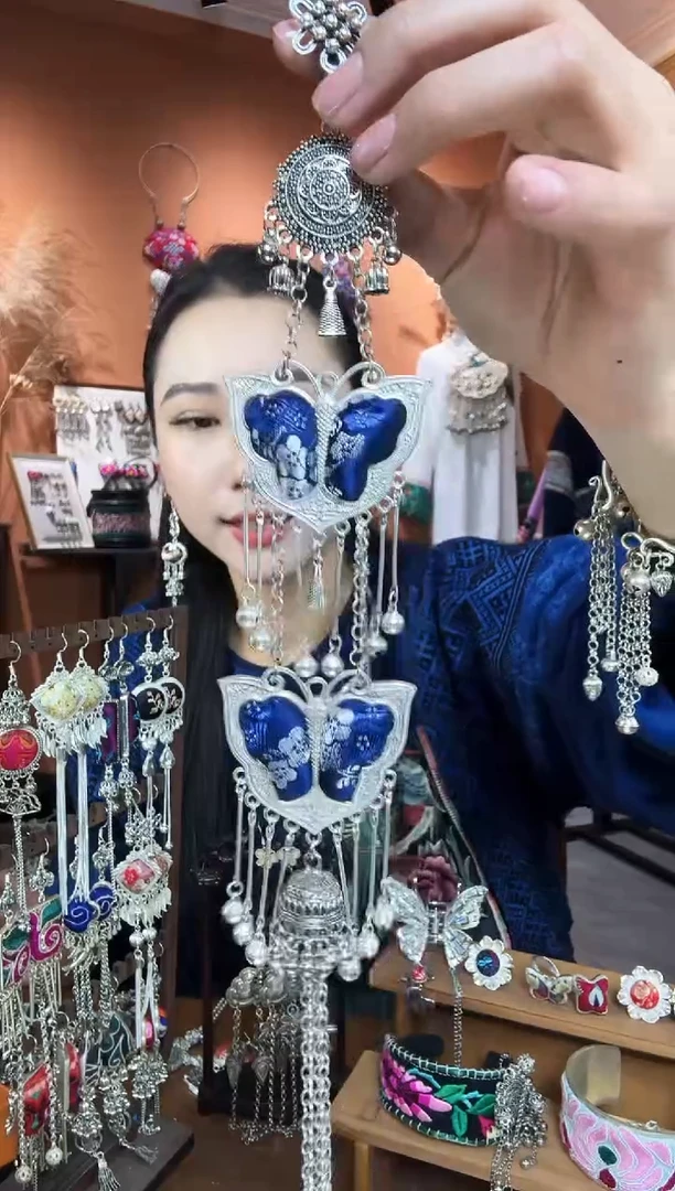【闪购商品】刺绣纯手工民族风耳环