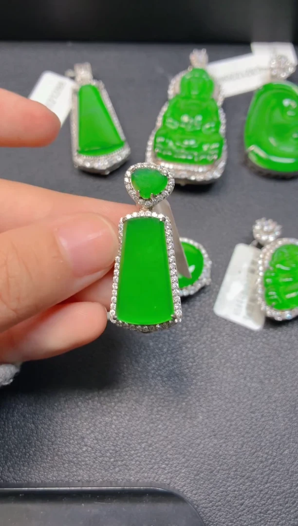 颈饰银S925镶嵌翡翠1