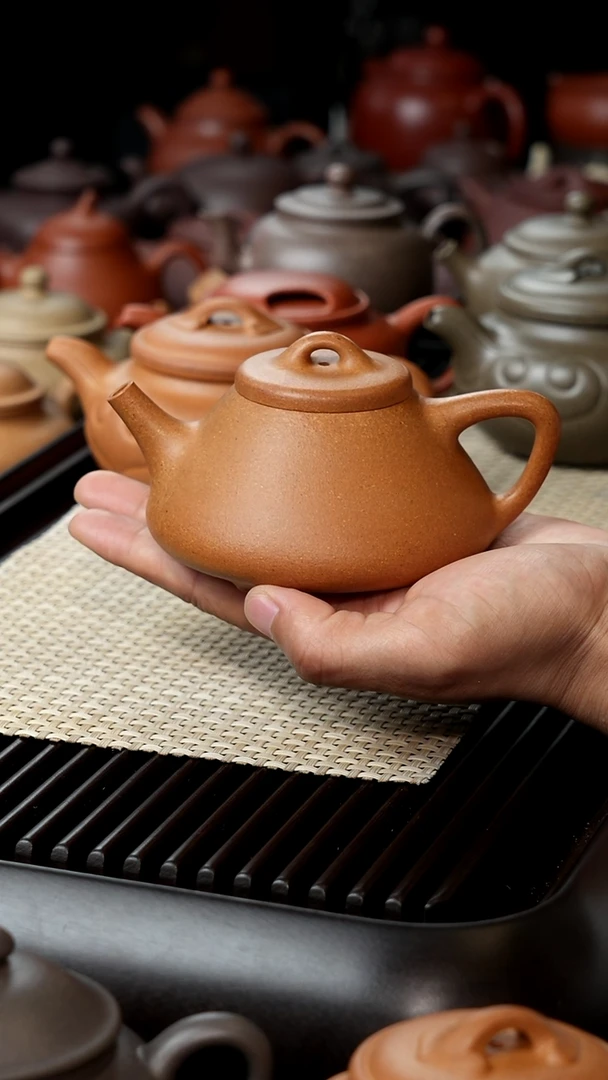 黄段子冶半手微瑕180