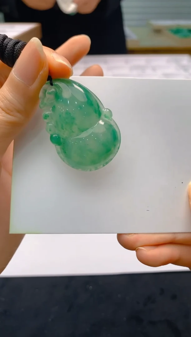 【闪购商品】石英质玉颈饰未镶嵌冰美人非洲翠156