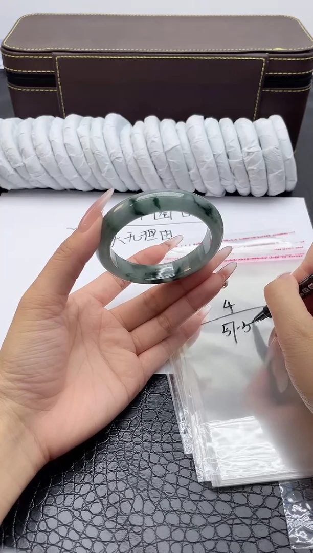 4手镯所见即所得拍啥发啥