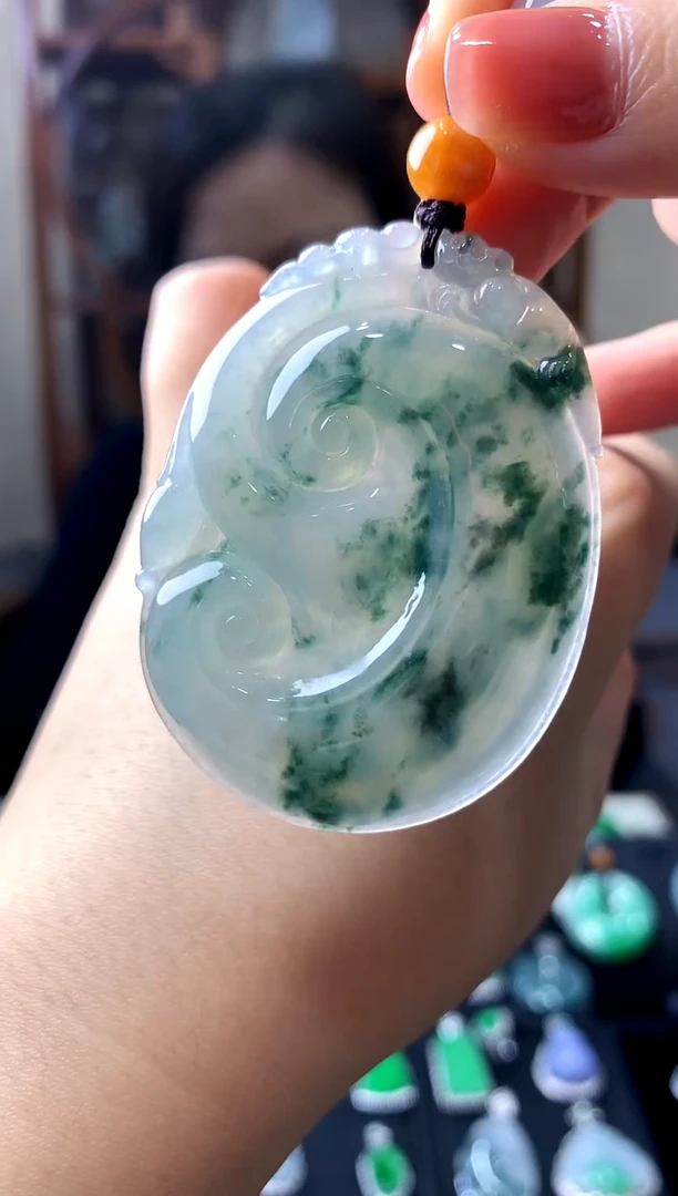 吊坠(不含链)未镶嵌翡翠如意