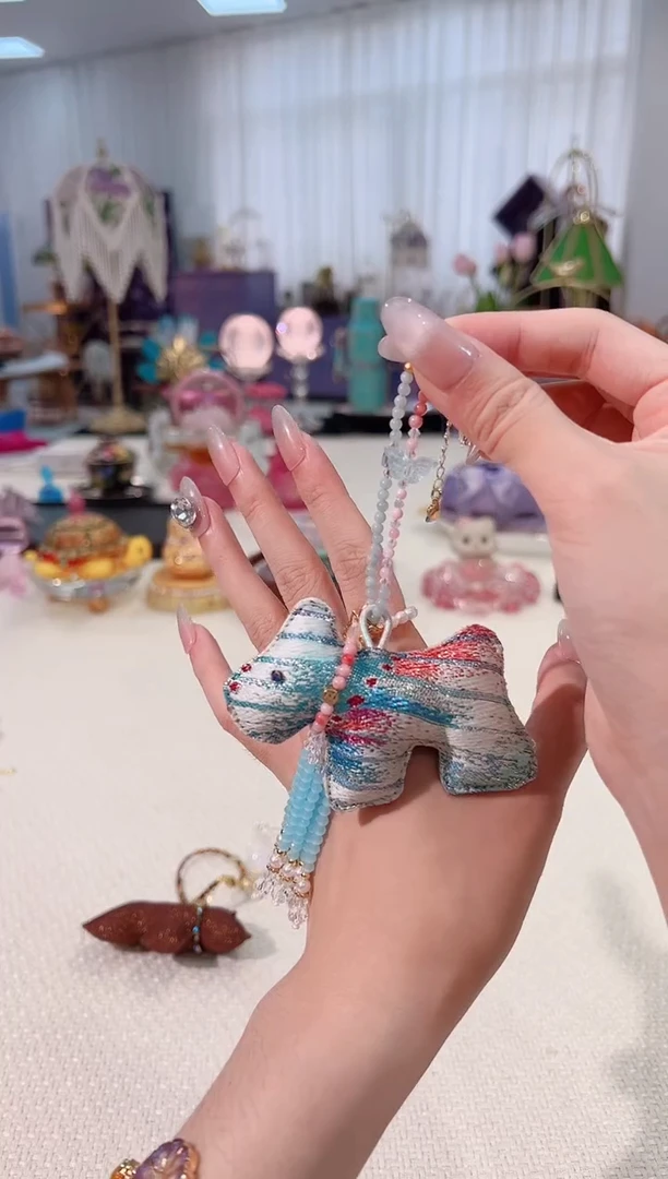 非遗西阵织 如图所示