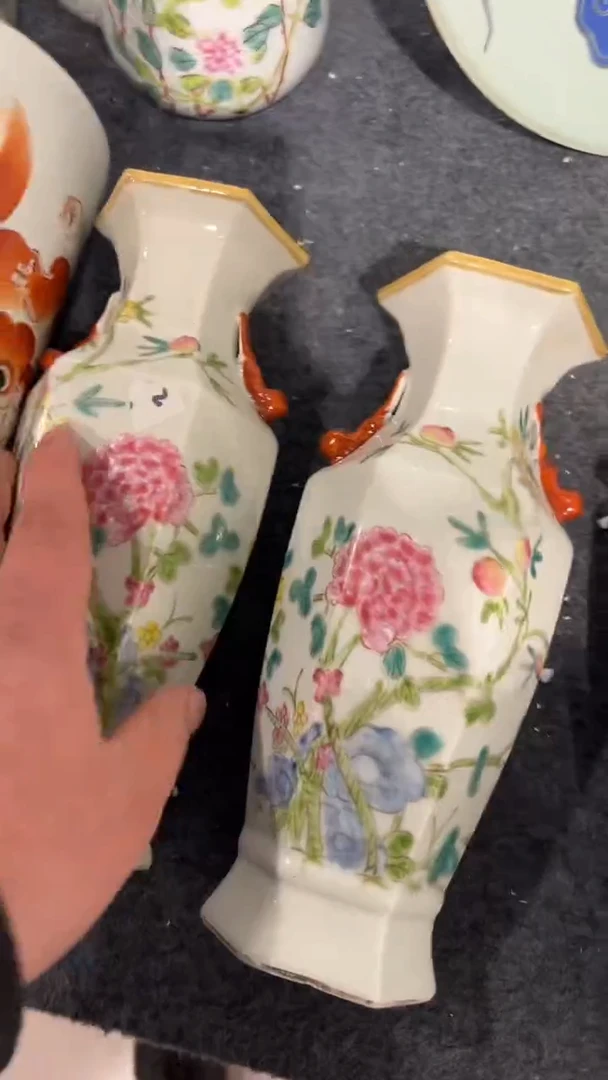 摆件瓷摆件瓷摆件桃子花卉六方瓶