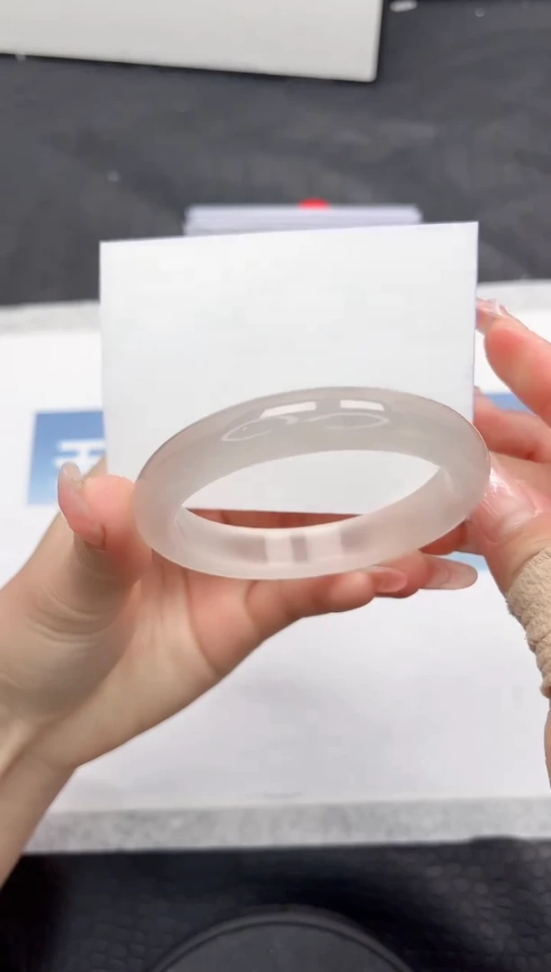 【闪购商品】石英质玉手镯未镶嵌N202-55.6