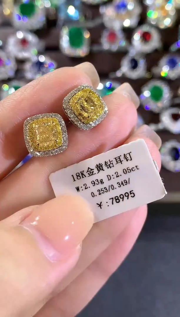 18K金镶嵌耳饰钻石a486