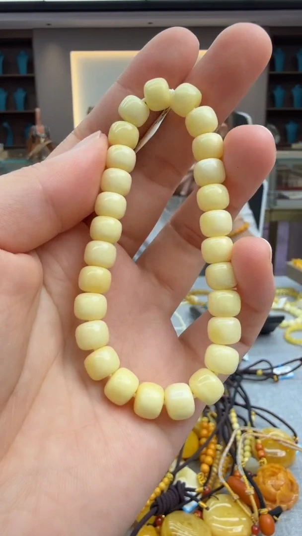未镶嵌琥珀手链18秒拍号   假一赔三