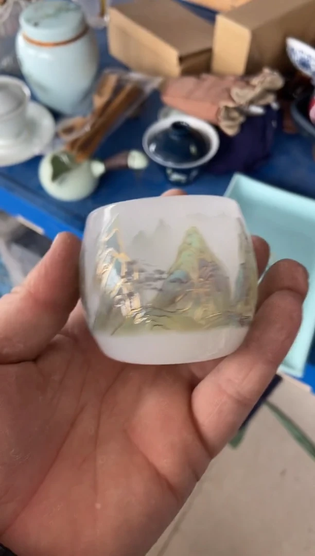 无运费险有瑕疵的摄影的产品有使用过的痕迹有点脏介意勿拍