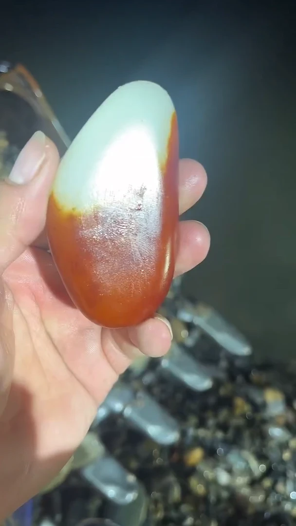 颈饰未镶嵌和田玉（糖玉）1