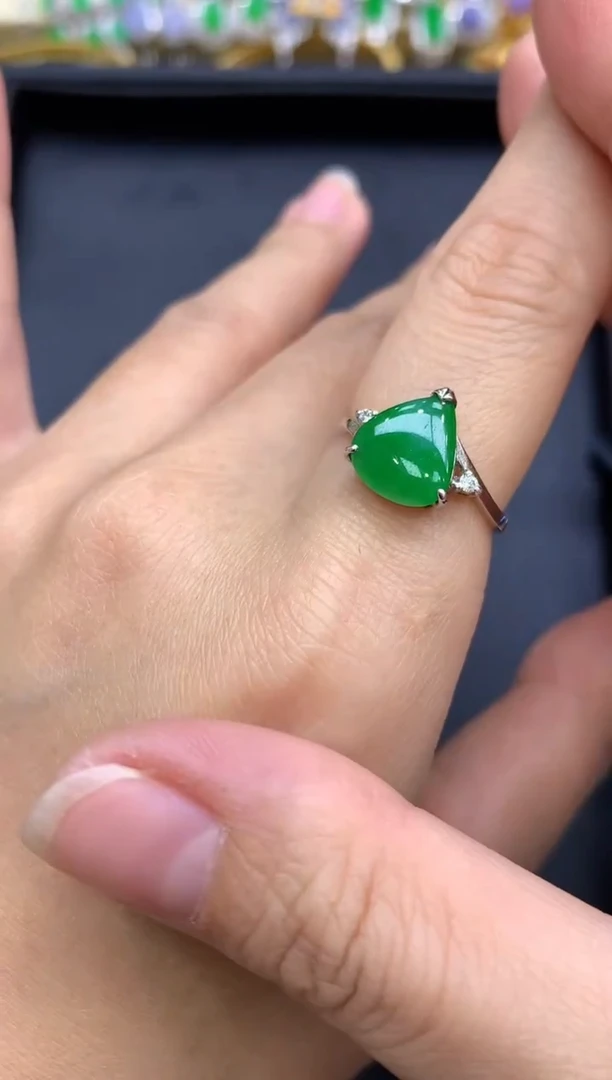 18K金镶嵌戒指翡翠585-中国好珍宝