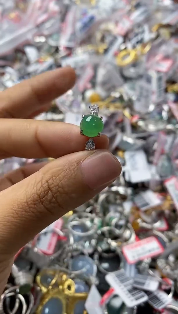 银S925镶嵌戒指翡翠999             8