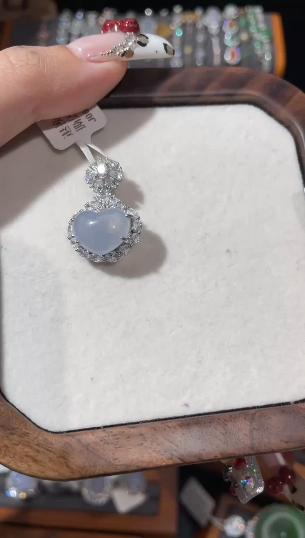 【闪购商品】翡翠吊坠(不含链)银S925镶嵌吊坠