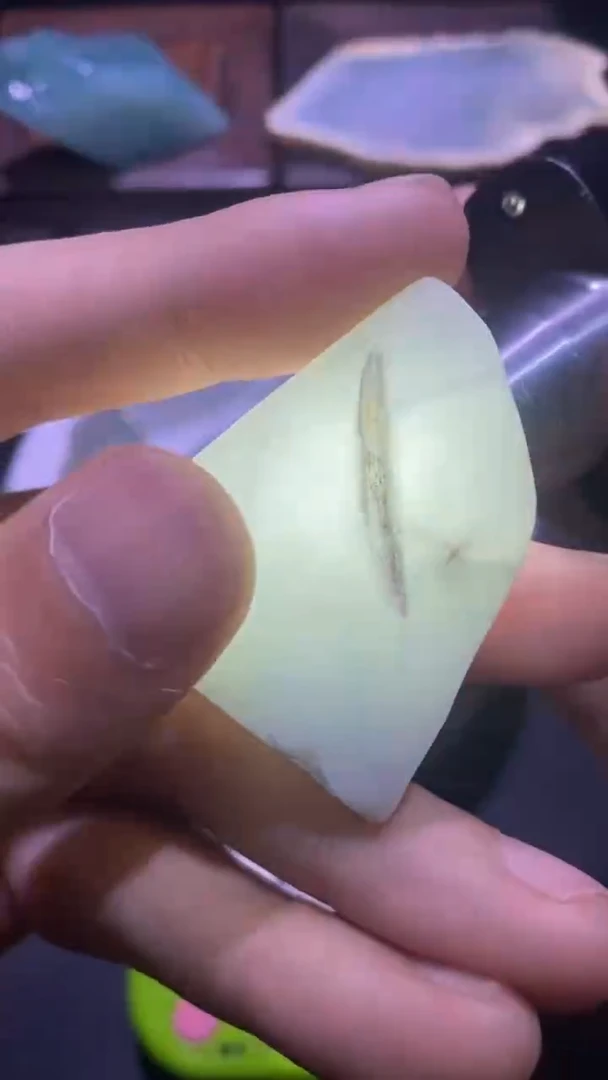翡翠未镶嵌颈饰翡翠吊坠