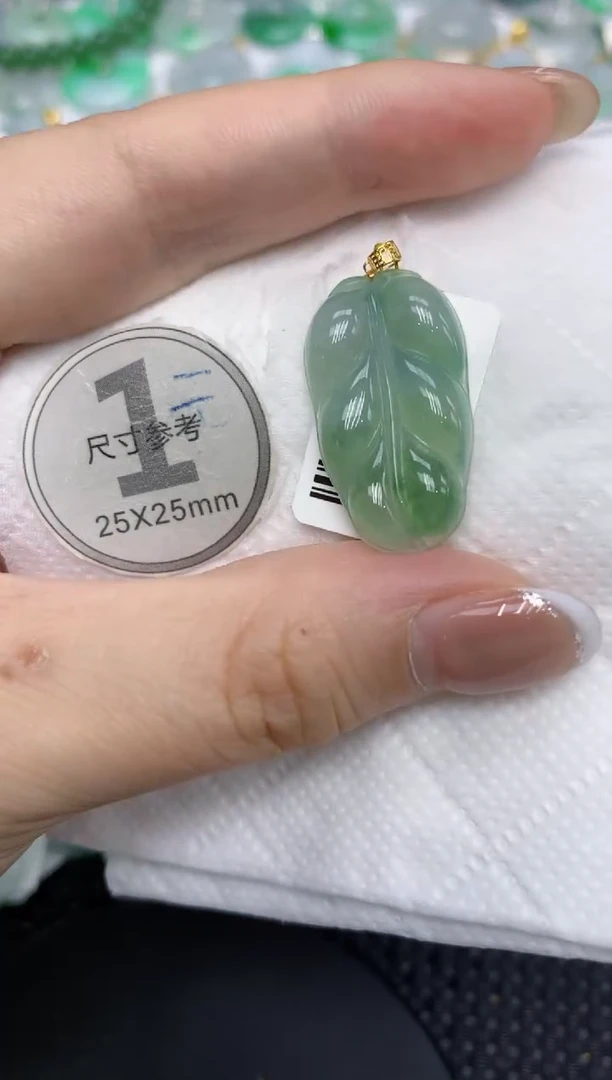 颈饰18K金镶嵌翡翠11111111