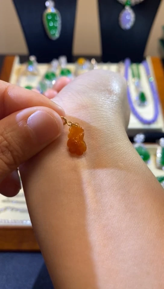 【闪购商品】翡翠吊坠(赠链)18K金镶嵌缅甸天然A货翡翠