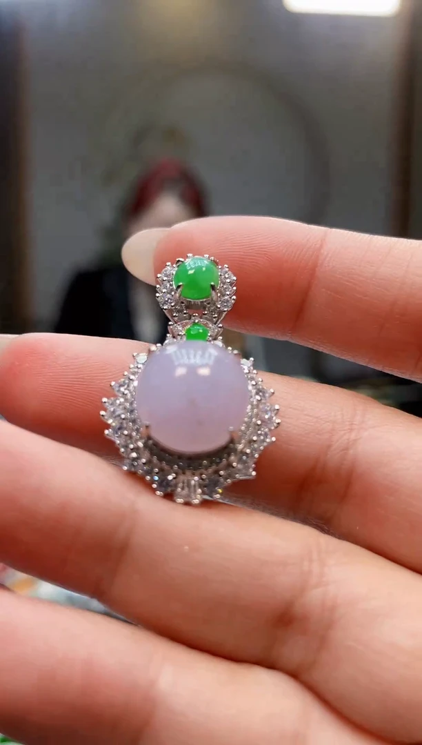 颈饰银S925镶嵌翡翠蛋面吊坠