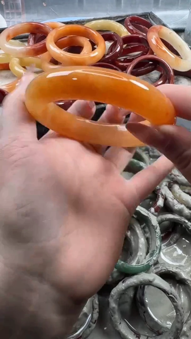 未镶嵌手镯石英质玉5 64