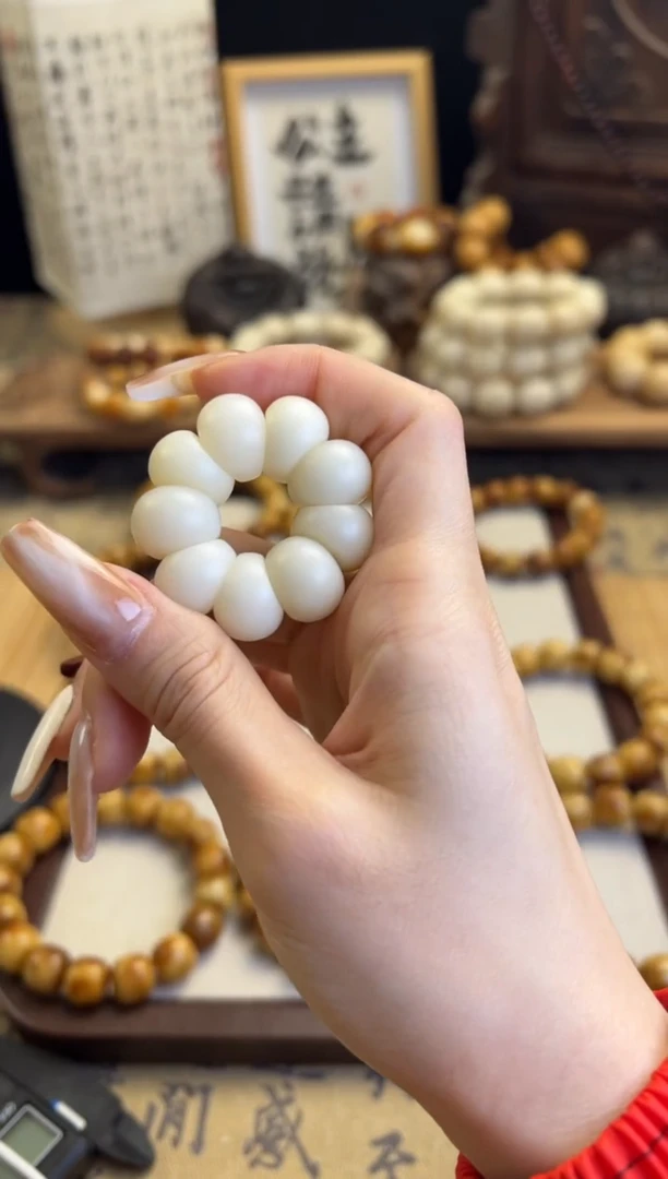 【闪购商品】菩提根/象牙果手串菩提根14mm花瓣儿手捻默认瑕