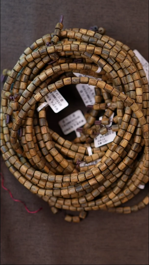 沉香手串0.6/14+原色精工桶珠随型长串 多样性发一