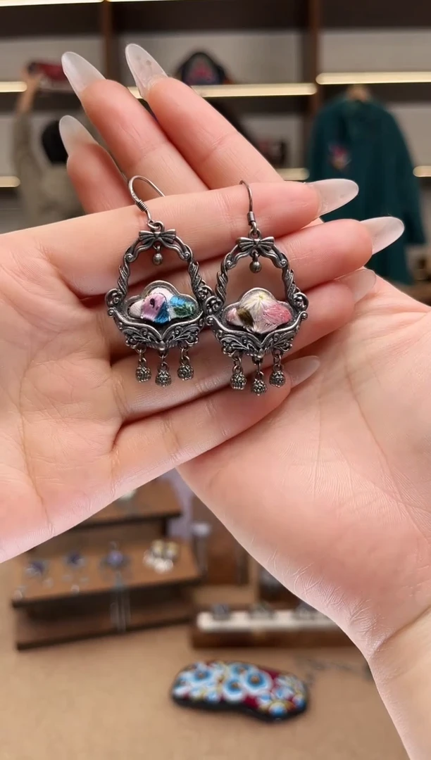 织绣1735黔东南苗族刺绣