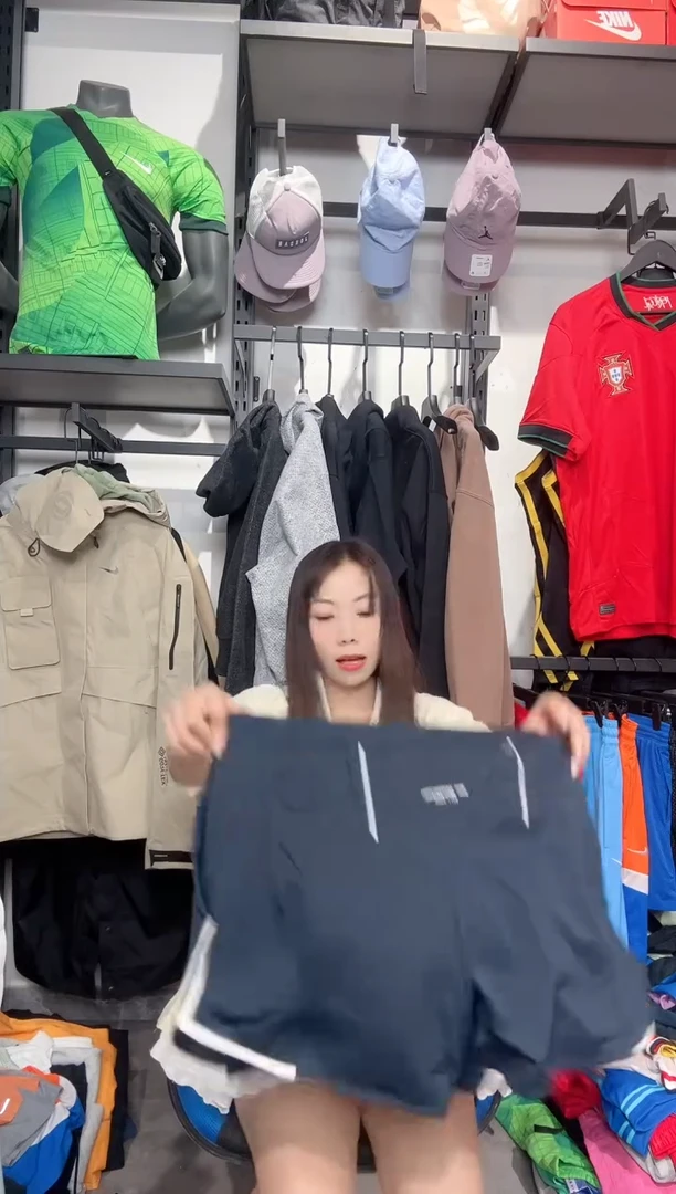 1566编码 瑕疵款直播间过款为准 尺码M