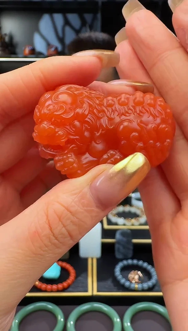未镶嵌颈饰玛瑙/玉髓小**爸狮子