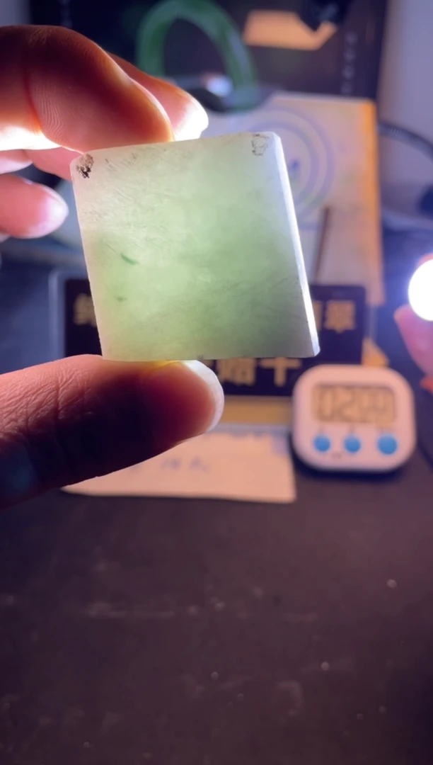 颈饰未镶嵌翡翠爱****～翡翠