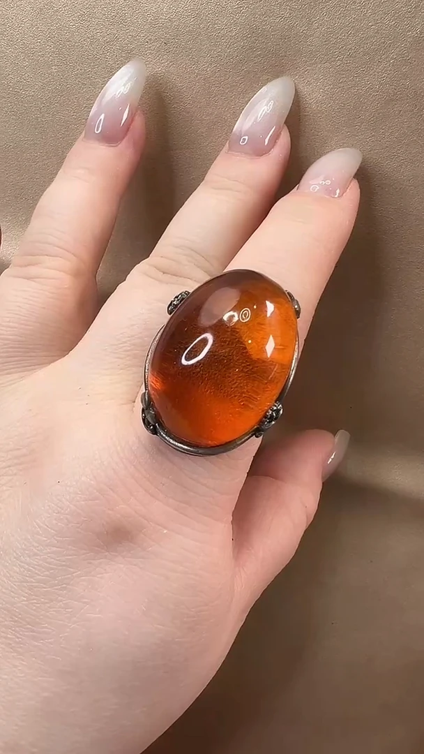 琥珀颈饰未镶嵌戒指