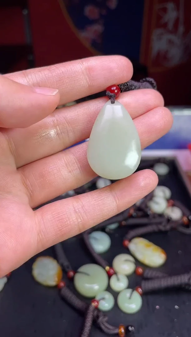 颈饰未镶嵌和田玉123