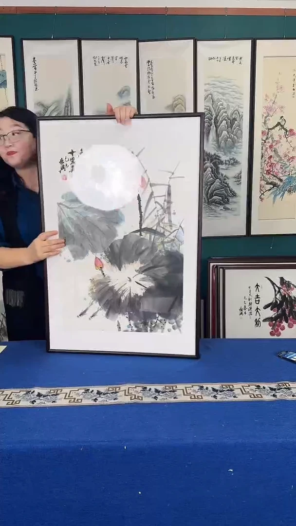 国画荷花 实木装裱 60*90