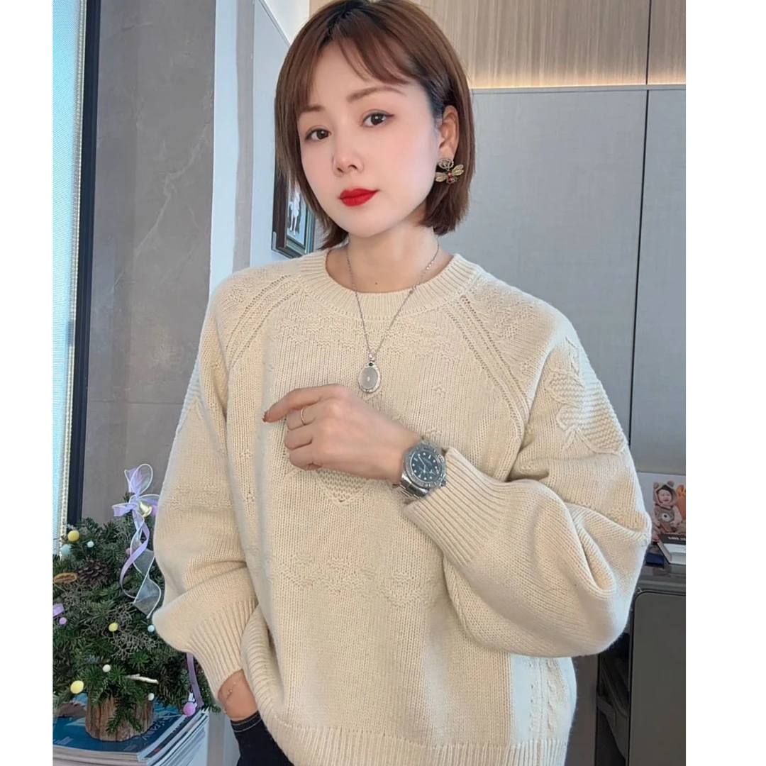 8561【欧货-小蜜蜂】高级感立体钩花套头慵懒风针织圆领毛衣