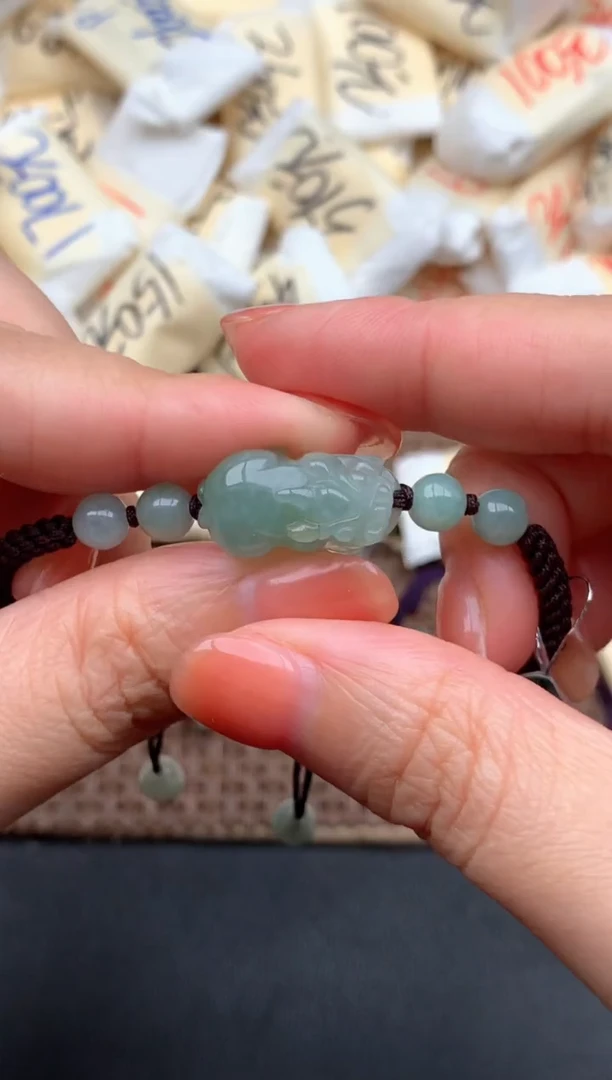 未镶嵌挂件翡翠1