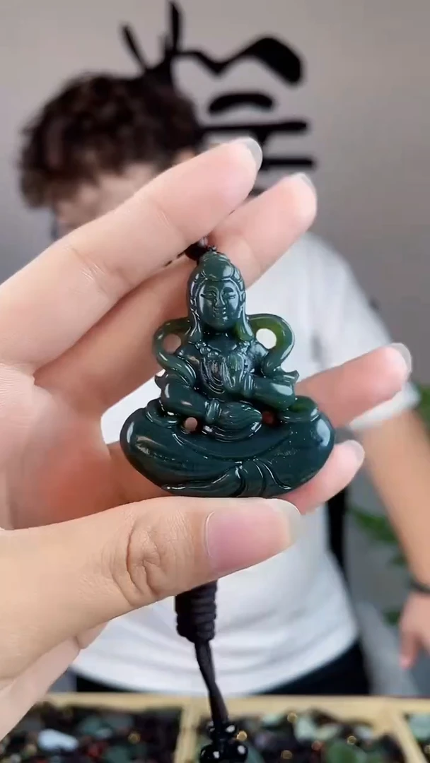 和田玉未镶嵌挂件多样性发货，拍一发一