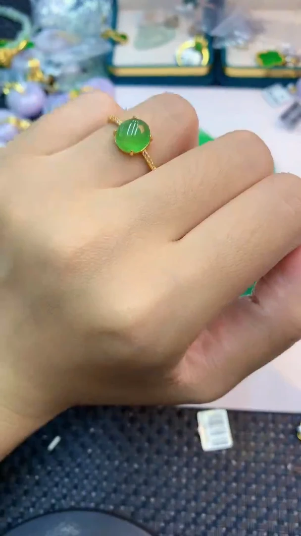 颈饰未镶嵌翡翠1