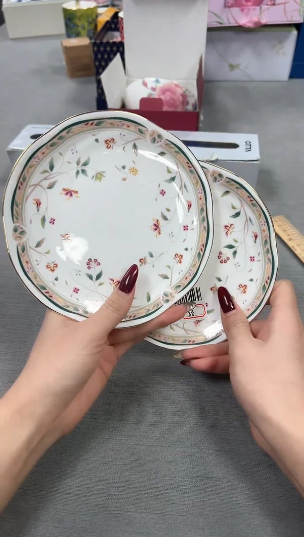 【闪购商品】瓷片新号开播不计成本欢迎点菜！