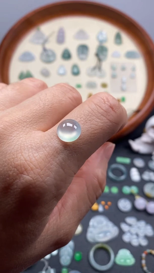 颈饰未镶嵌翡翠冰蛋面/芬