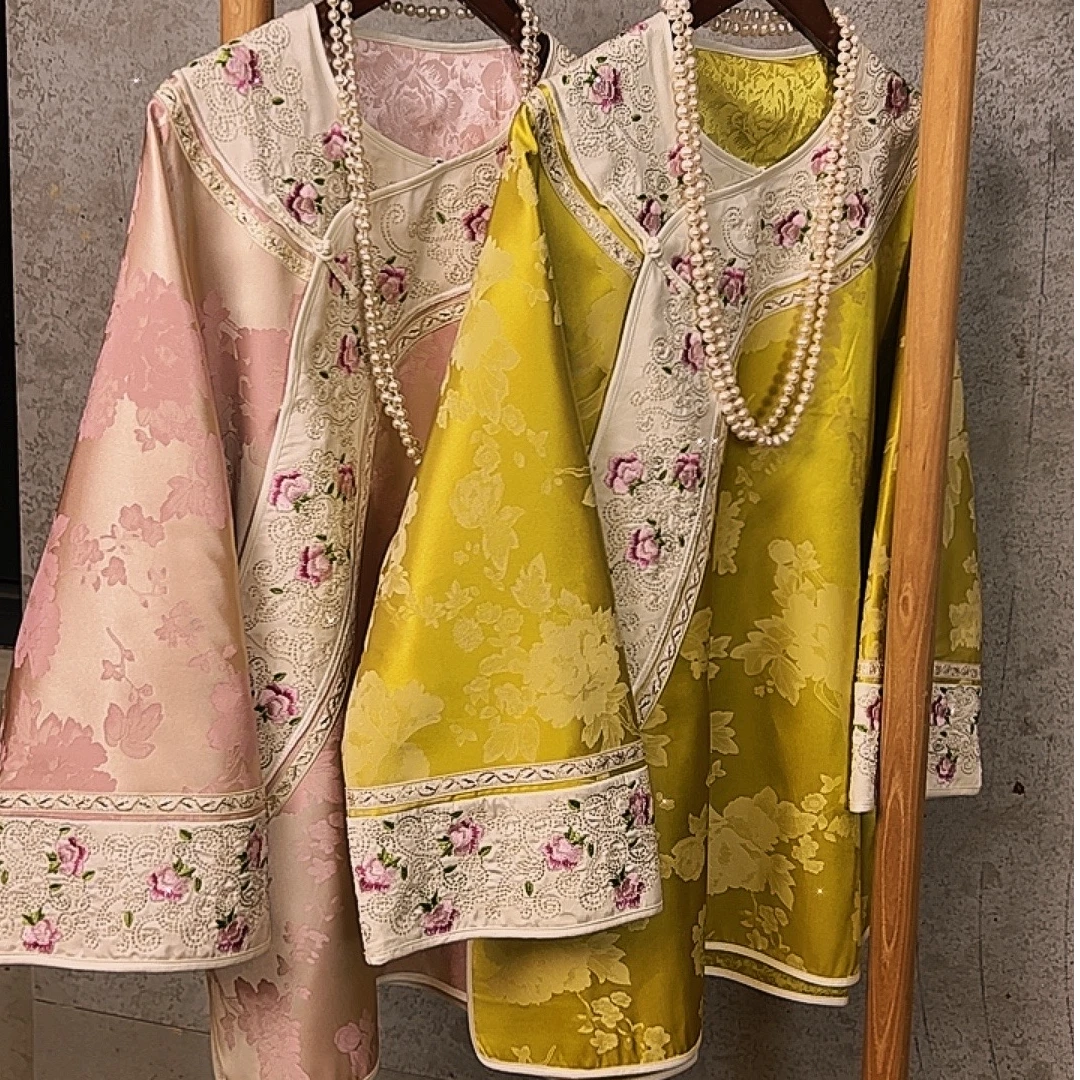 【国色天香】中式复古丝质贡缎提花盘银提花工艺刺绣上衣外套2517