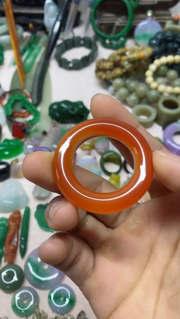 【闪购商品】19直播间的实时画面