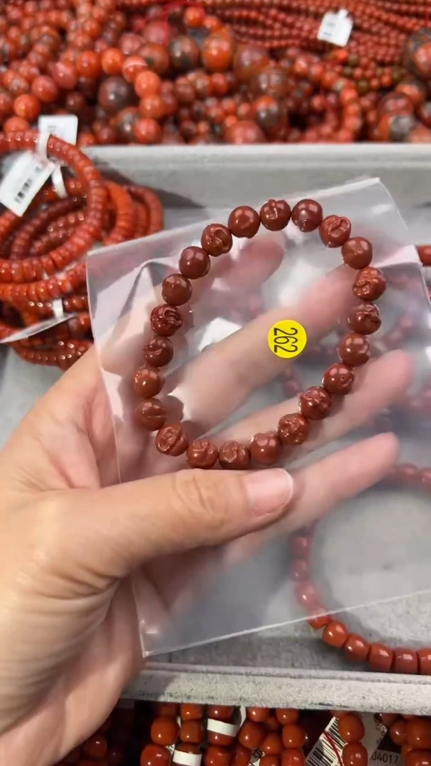 南红玛瑙手串未镶嵌8+