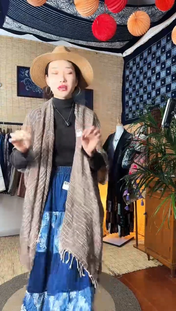 【闪购商品】设计师款咖色流苏斗篷