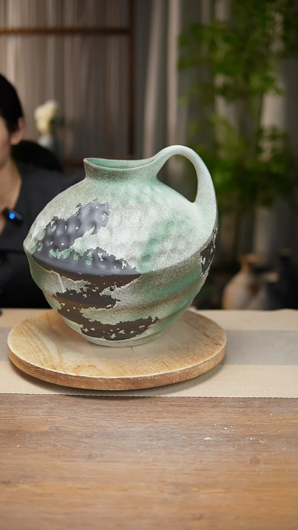 【闪购商品】陶瓷  花器诧寂复古绿胖奶壶