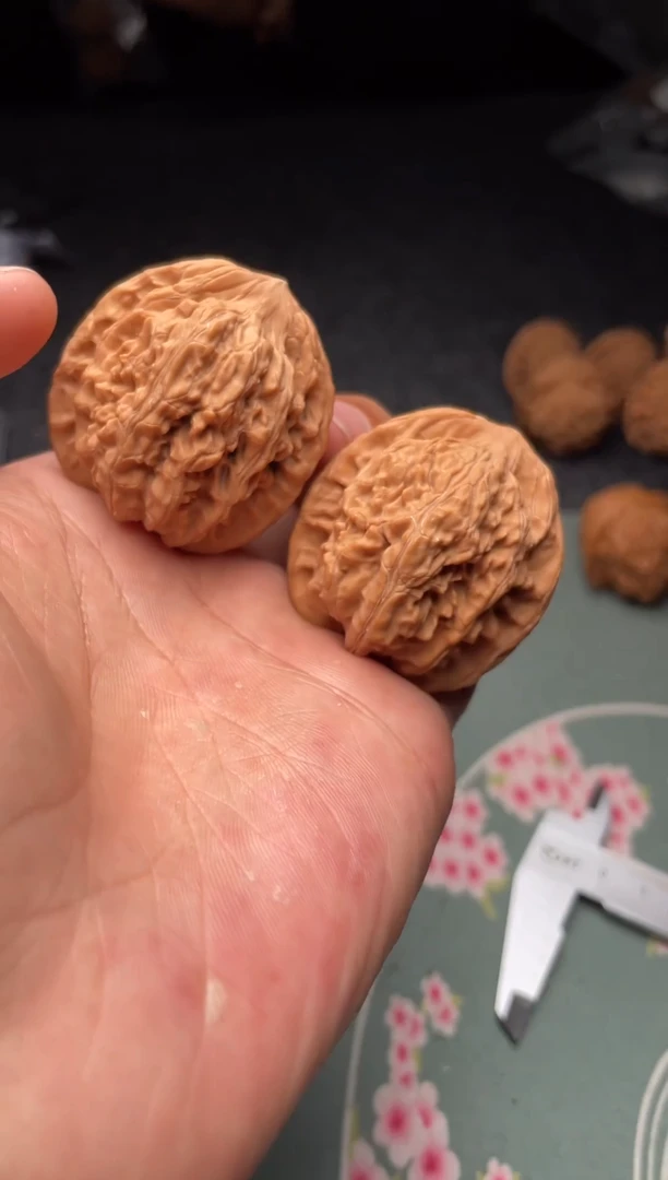 把件文玩核桃a112  望月   39尺